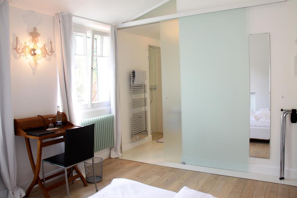 Astoria Hotel 4*